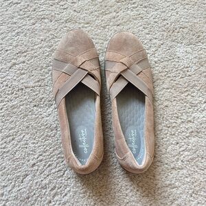 Light pink clarks ballet flats